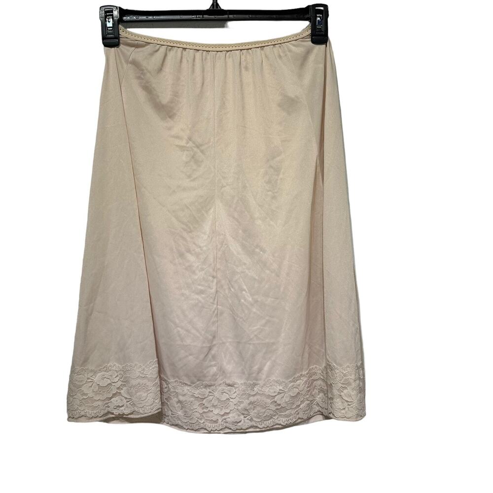 Vintage pinehurst lingerie USA beige lace 5254 half slip Size M
